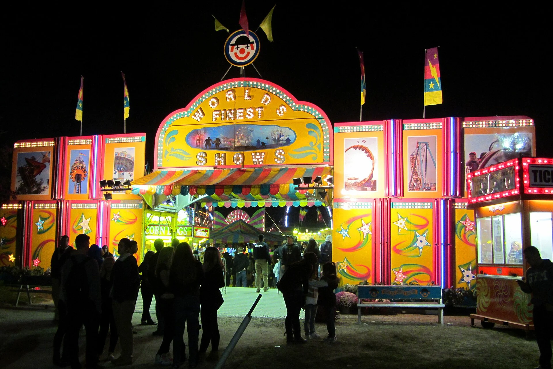World's Finest Shows (8539219021)